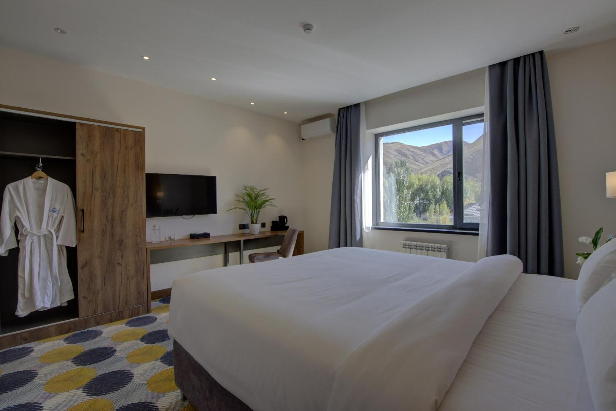 Grand Khan Tengri 4* Naryn Exterior foto